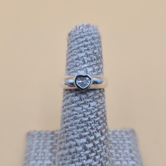 Jewelry - Size 4.75 Sterling Silver Heart Cubic Zirconia Gem Band Ring A5004